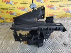 Замок двери Ford Kuga 2009 1523327 DR G6DG, задний правый
