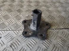 Крепление запасного колеса Honda CR-V 2004 RD8 K20A4