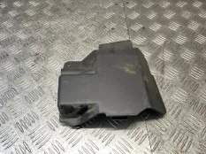 Крышка блока предохранителей Ford Focus 2010 3M5112B667AL CB4 SHDC; HWDA; HWDB; SHDA; SHDB