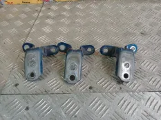 Петля двери Toyota RAV4 2005 6872030080 ACA20 1CDFTV