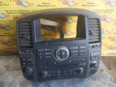 Центральная консоль Nissan Navara 2010 682605X01B D40 YD25DDTI