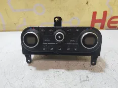 Блок управления климат-контролем Nissan Qashqai 2007 27500JD40B J10 HR16DE