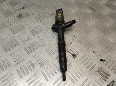 Форсунка Toyota RAV4 2005 2367027030 ACA20 1CDFTV