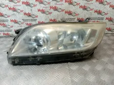 Фара Toyota RAV4 2010 8117042490 XA30 2AD-FTV, передняя левая
