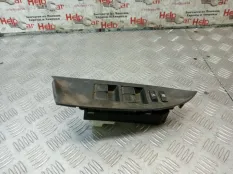 Кнопки стеклоподъемника Toyota RAV4 2006 8482052270 ACA30 2ADFTV, передние правые