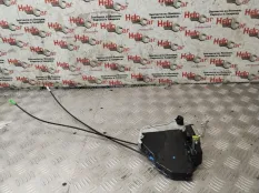 Замок двери Toyota Avensis 2007 6904002161 ADT251 2ADFTV, передний левый