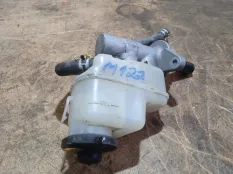 Главный тормозной цилиндр Toyota RAV4 2010 4720142370 XA30 2AD-FTV