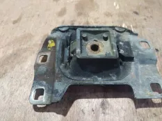 Подушка кпп Ford Focus 2010 1798908 CB4 HXDA; HXDB; SIDA