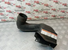 Патрубок воздушный Suzuki Grand Vitara 2006 1382067J00 TD44 F9QB