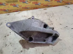 Кронштейн двигателя опорный Volkswagen TOUAREG 2008 070199307B 7L BPE