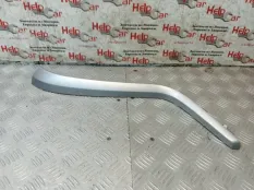 Накладка консоли кпп Suzuki Grand Vitara 2006 7386165J0 TD44 F9QB, правая