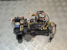 Блок предохранителей Suzuki Grand Vitara 2007 3671064J00 TA74 M16A