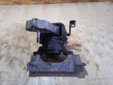 Подушка двигателя Toyota RAV4 2010 1230526072 XA30 2AD-FTV, правая