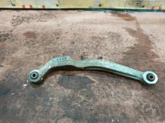 Рычаг подвески Nissan Qashqai 2011 55120JD000 J10 K9K, задний правый