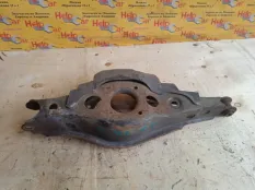 Рычаг подвески Toyota RAV4 2010 4873042040 XA30 2AD-FTV, задний правый