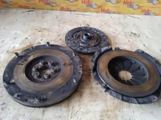 Маховик Nissan Qashqai 2009 12310EE000 J10 HR16DE