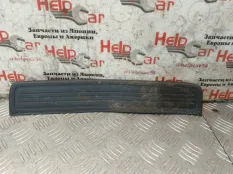 Накладка на порог Honda CR-V 2007 84262SWAA RE5 R20A2, задняя левая