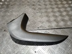 Накладка консоли кпп Toyota RAV4 2009 5888442020 ACA30 2ADFTV, левая