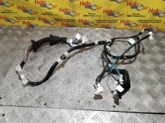 Проводка двери Toyota RAV4 2010 8215142B30 XA30 2AD-FTV, передняя правая