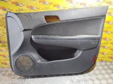 Обшивка двери Hyundai i30 2009 823022R070VAC FD G4FA, передняя правая