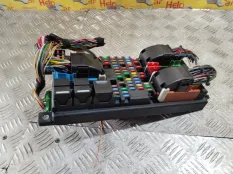 Блок предохранителей Land Rover Range Rover Sport 2008 YQE500420 L320 276DDT LION DIESEL 2.7 V6 (140KW) (AJD)