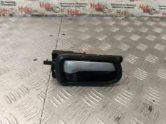 Ручка двери внутренняя Suzuki Grand Vitara 2006 8311065J10 TD44 F9QB, передняя правая