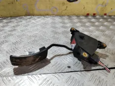 Педаль газа Nissan Qashqai 2009 18002JD00D J10 K9K