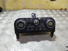 Блок управления климат-контролем Nissan Qashqai 2009 27500JD45D J10 K9K