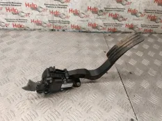 Педаль газа Renault Duster 2013 8200501553 K4M