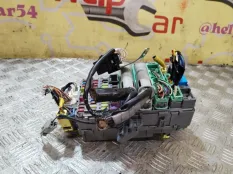 Блок предохранителей Honda CR-V 2010 38200SWAE03 RE6 N22B3