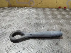 Скоба буксировочная Nissan Qashqai 2009 51112JD00A J10 K9K