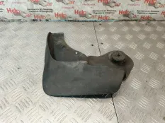 Брызговик Renault Duster 2013 638537420R K4M, передний левый