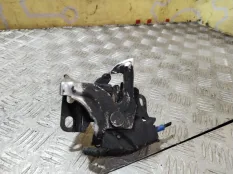Замок капота Honda CR-V 2004 74120S9AE01 RD8 K20A4