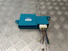 Блок управления центральным замком Toyota RAV4 2010 8930052030 XA30 2ADFTV