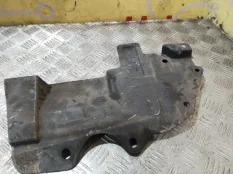 Защита днища кузова Nissan Qashqai 2009 64839JD00A J10 HR16DE, левая
