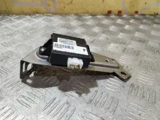 Блок управления центральным замком Nissan Qashqai 2009 28436JD00C J10 K9K