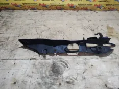 Накладка на крыло Ford Focus 2010 8M51A02476AB CB4 SHDC; HWDA; HWDB; SHDA; SHDB, передняя правая