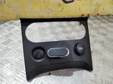 Накладка декоративная Nissan QASHQAI+2 2009 27570JD00A JJ10E K9K