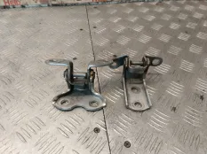 Петля двери Toyota RAV4 2009 6875020121 ACA30 2ADFTV