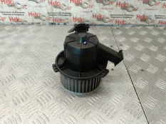Мотор печки Renault Duster 2013 272101366R K4M