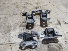 Петля двери Toyota Avensis 2014 6872002060 ADT271 1ADFTV