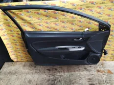Дверь Honda Civic 2008 67050SMRE00ZZ FK2 R18A2, передняя левая