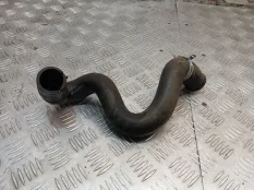 Патрубок системы охлаждения Ford Focus 2010 1384145 CB4 SHDC; HWDA; HWDB; SHDA; SHDB