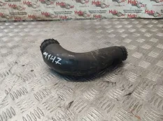 Патрубок интеркулера Hyundai Tucson 2009 2826127280 JM D4EA