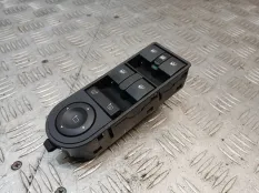 Кнопки стеклоподъемника Opel Astra H 2009 13215153 L48 Z18XER, передние правые