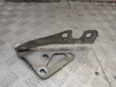 Петля капота Opel Astra H 2009 13213447 L48 Z18XER, передняя левая