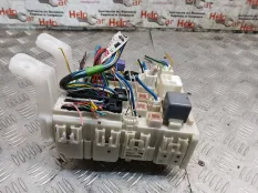 Блок предохранителей Toyota RAV4 2006 8273042020 ACA30 2ADFHV