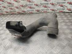 Патрубок воздушный Suzuki Grand Vitara 2008 1382067J00 TD44 F9QB