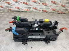 Блок предохранителей Opel Astra H 2009 13268287 L48 Z18XER