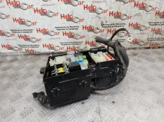 Блок предохранителей Ford Focus 2010 AM5T14K733 CB4 SHDC; HWDA; HWDB; SHDA; SHDB